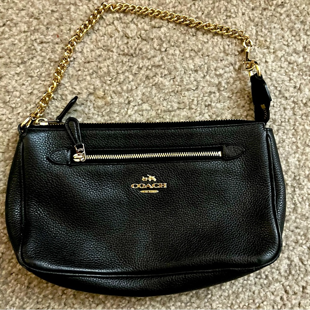 Coach Black Leather Swinger Bag with Gold Chain